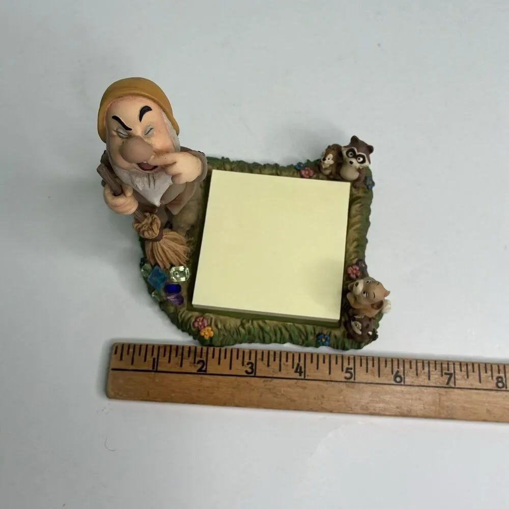 Disney Snow White & the 7 Dwarfs Desk Set Sneezy Paper Post It Note Holder 1999